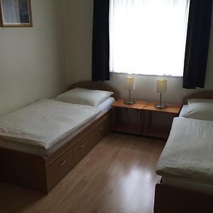 Standard Zimmer mit zwei Einzelbetten